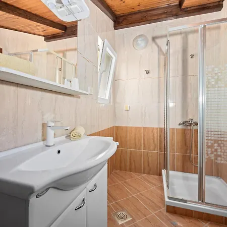 Caruso With Sea View Apartment Kampor