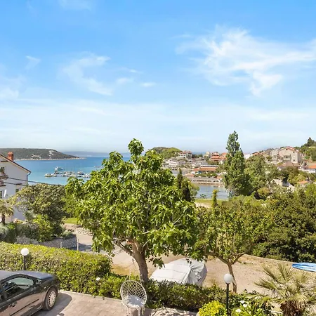 Apartment Caruso With Sea View *