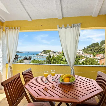 Caruso With Sea View Apartment