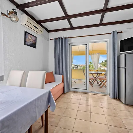 Apartment Caruso With Sea View